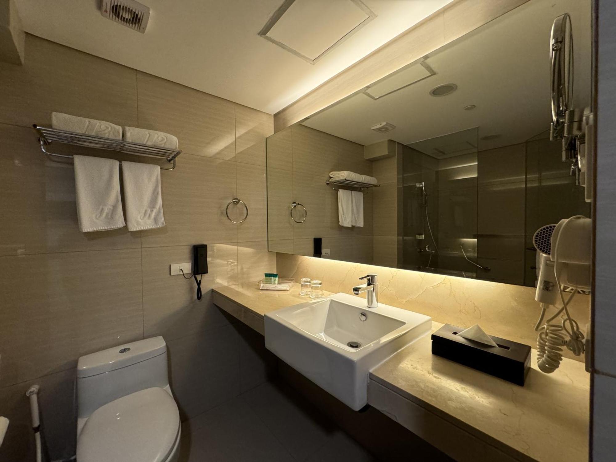 Jinjiang Inn - Makati Makati City Eksteriør bilde