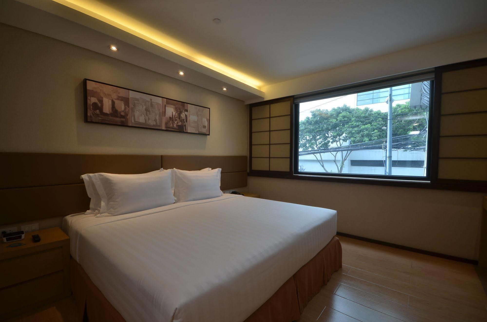 Jinjiang Inn - Makati Makati City Eksteriør bilde